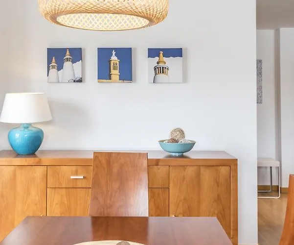 Marina Water View - 6 People, Bars & Restaurants