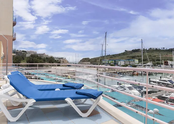 Marina Water View - 6 People, Bars & Restaurants Albufeira