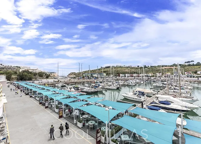 Apartament Marina Water View - 6 People, Bars & Restaurants