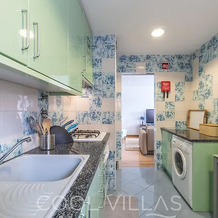 Marina Water View - 6 People, Bars & Restaurants Albufeira