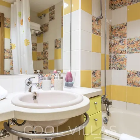 Apartament Marina Water View - 6 People, Bars & Restaurants