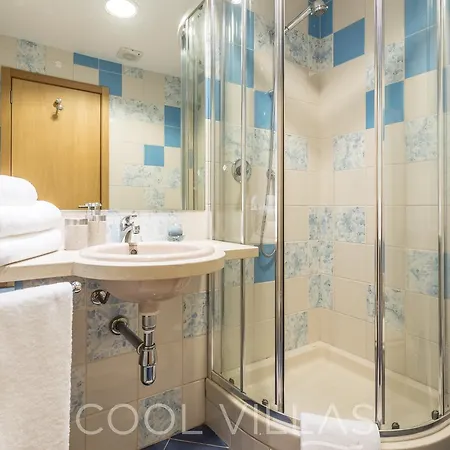 Appartement Marina Water View - 6 People, Bars & Restaurants Albufeira