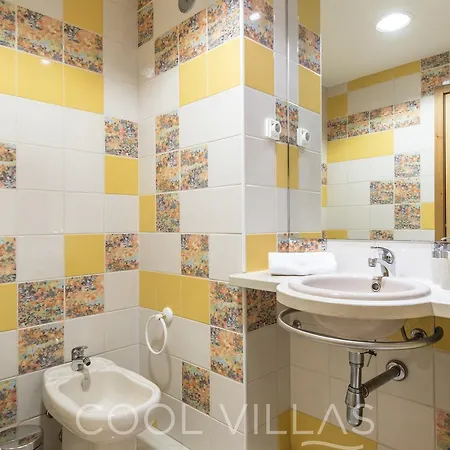 Marina Water View - 6 People, Bars & Restaurants Appartement