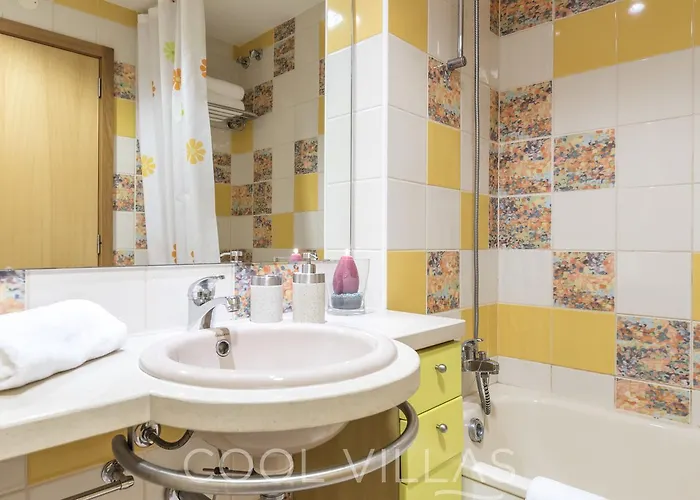 公寓 Marina Water View - 6 People, Bars & Restaurants